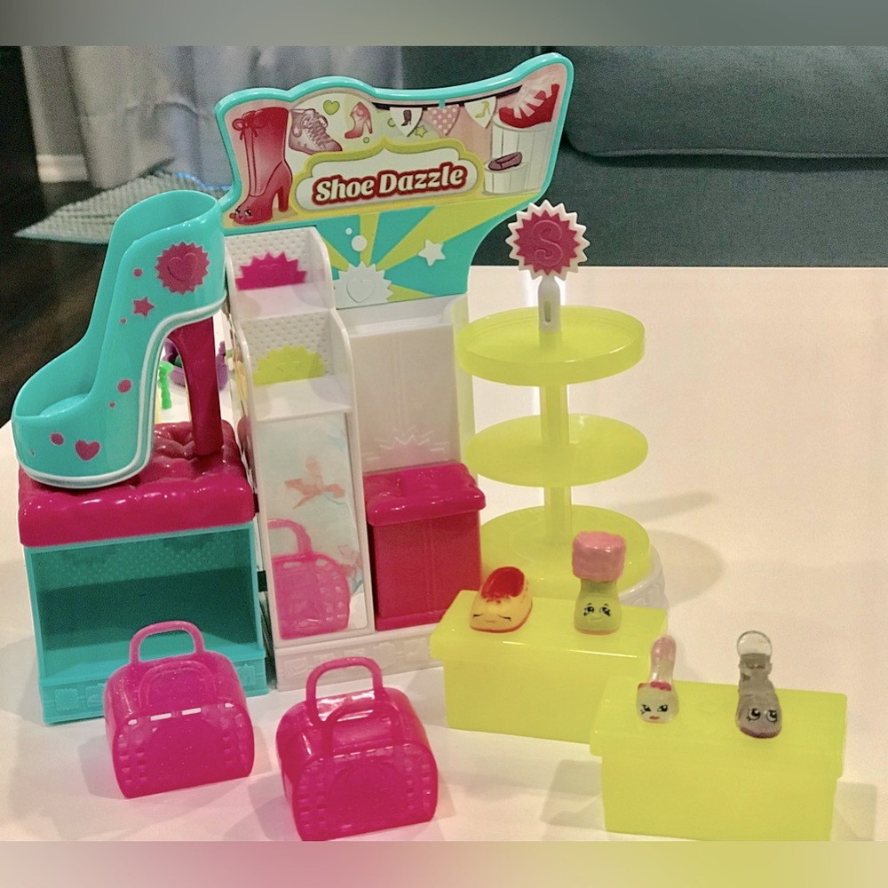Shopkins Shoe Dazzle Complete Set + 2 Extra Shoes